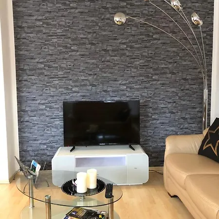 Apartman Moderne Messe Uni Stadion