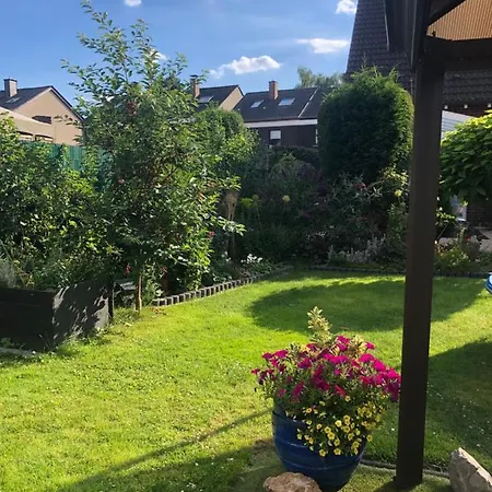 Moderne Messe Uni Stadion Apartman Dortmund