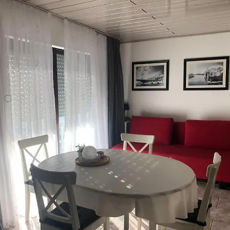 Moderne Messe Uni Stadion * דורטמונד