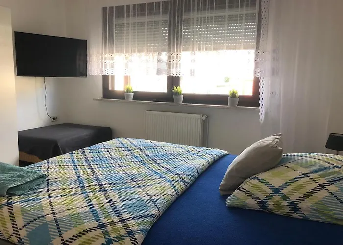 Moderne Messe Uni Stadion Apartament *